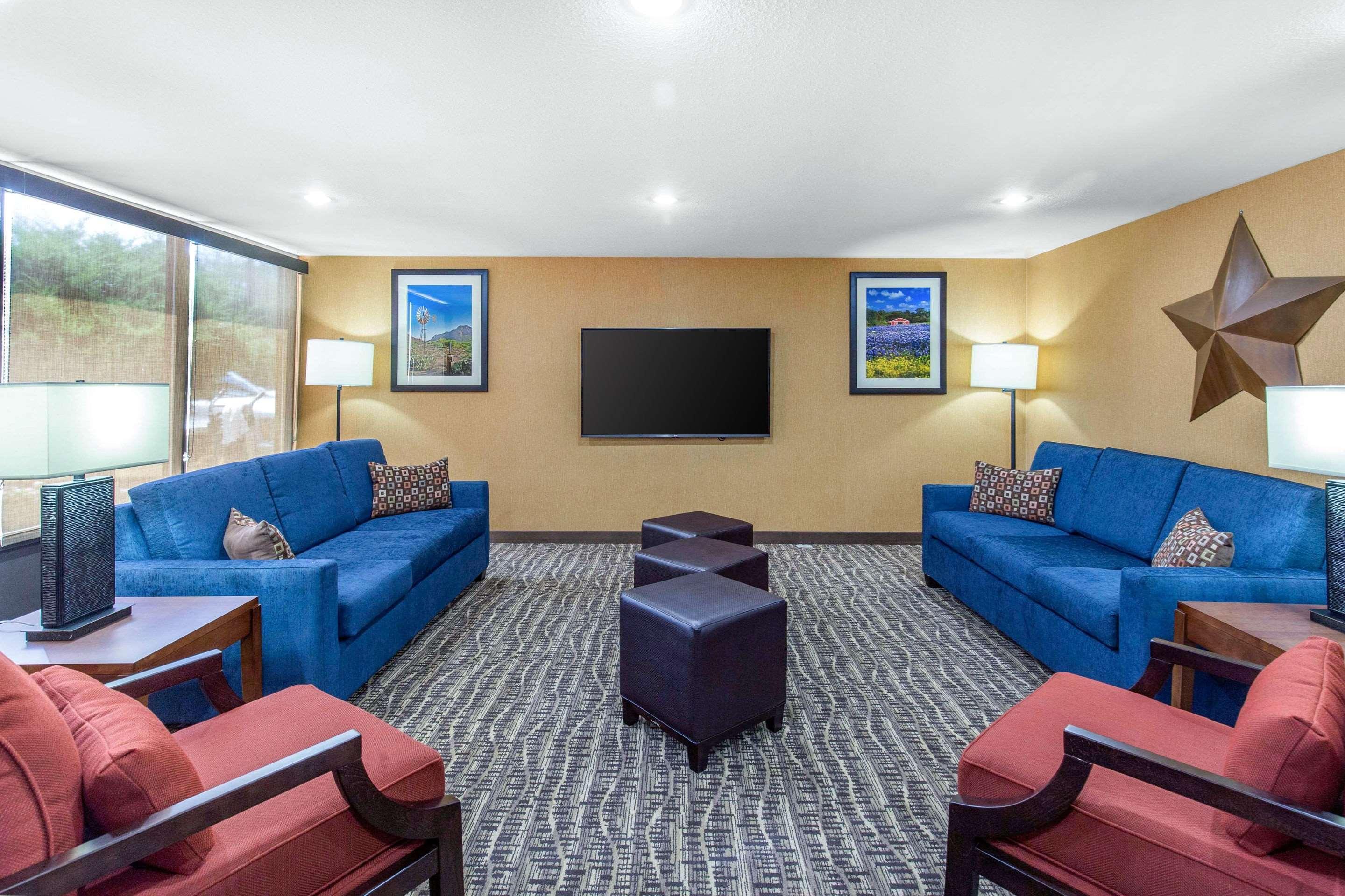 Comfort Inn Wichita Falls North Exterior photo